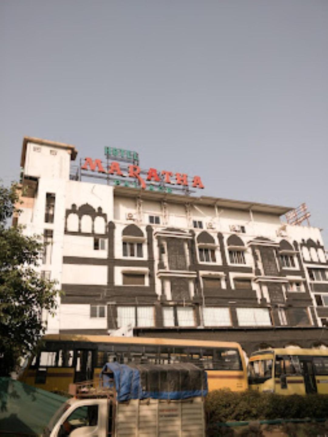 Hotel Maratha Palace,Сатара Экстерьер фото